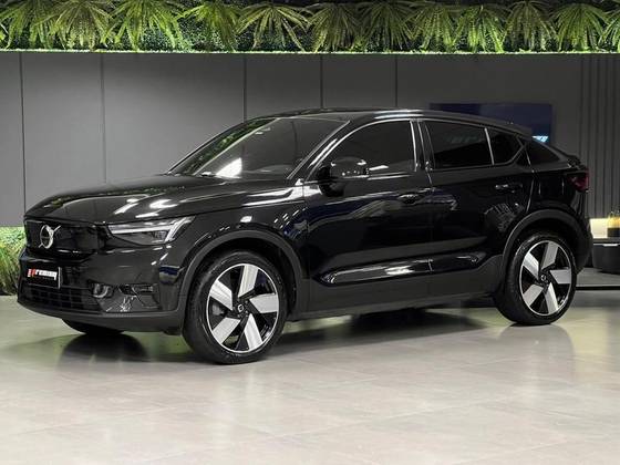 VOLVO C40 2022