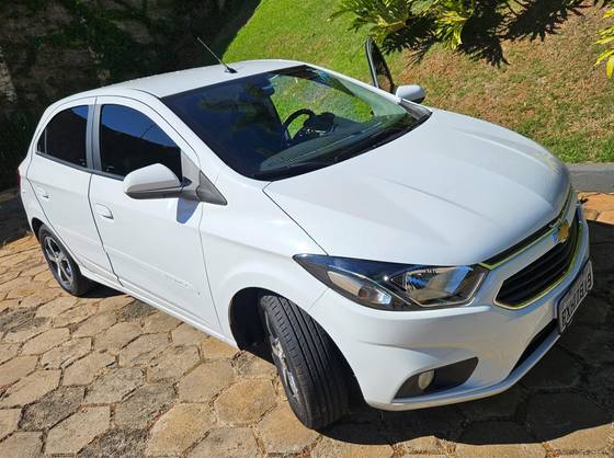 CHEVROLET ONIX 2018