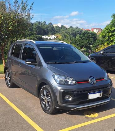 VOLKSWAGEN UP 2021