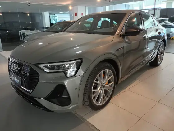 AUDI E-TRON 2022