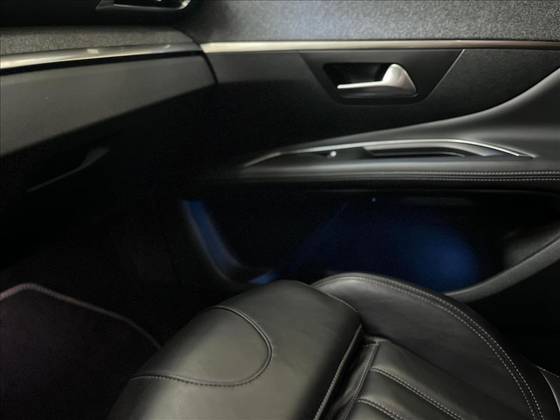 PEUGEOT 3008 2019