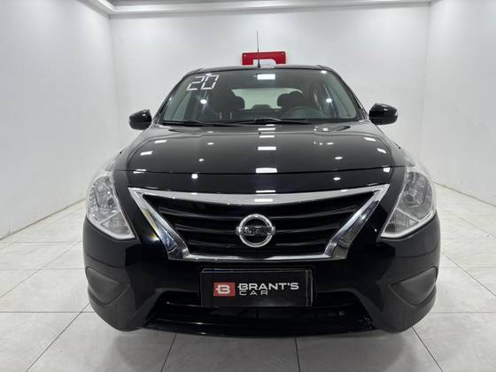 NISSAN VERSA 2020