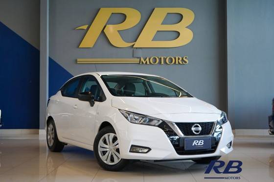 NISSAN VERSA 2023