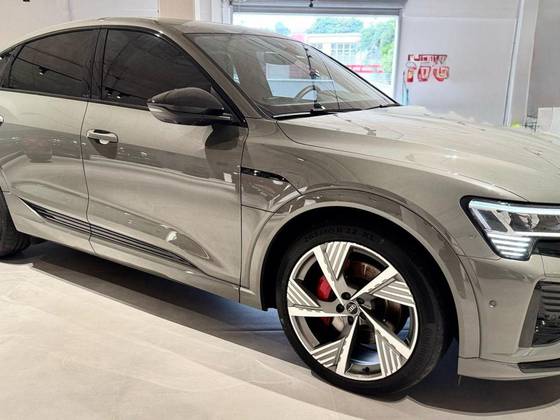 AUDI Q8 E-TRON 2024