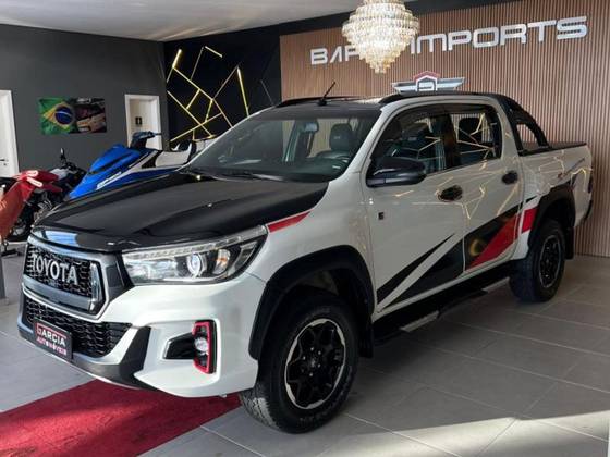 TOYOTA HILUX 2020