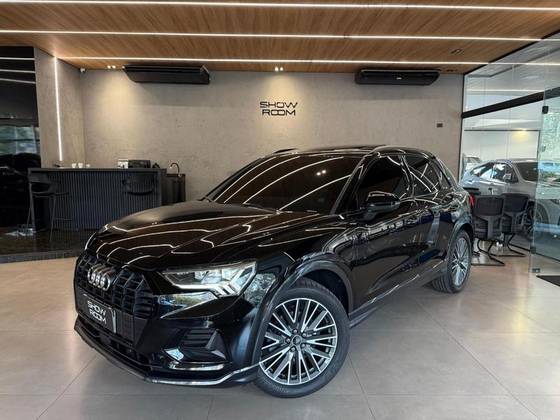 AUDI Q3 2021