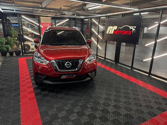 NISSAN KICKS 2018