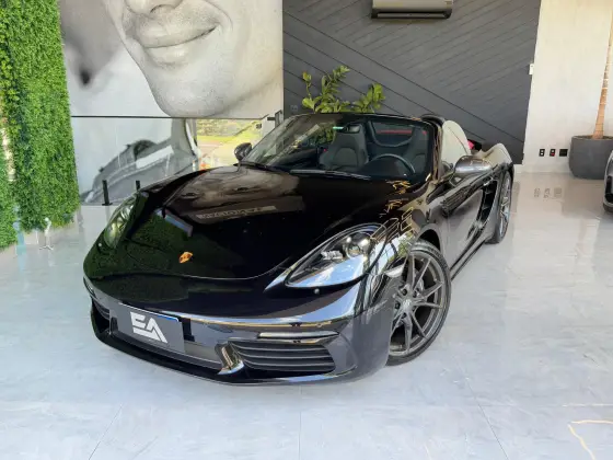 PORSCHE 718 2023