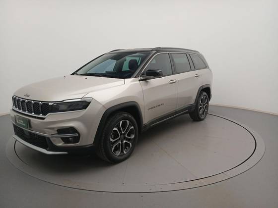 JEEP COMMANDER 2024