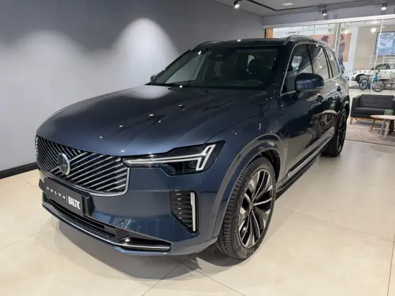 VOLVO XC90 2025