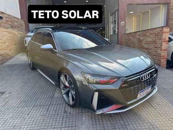 AUDI RS6 2021