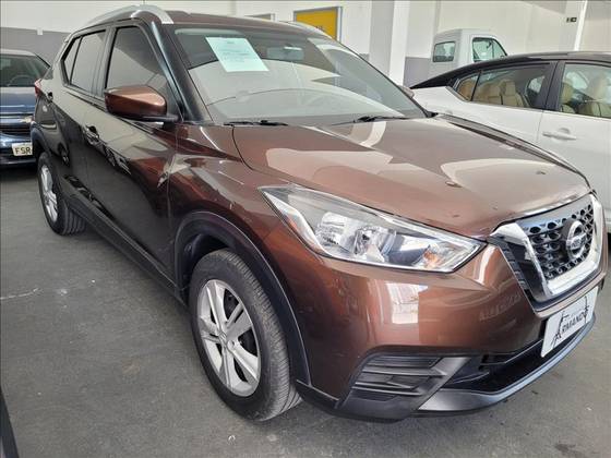 NISSAN KICKS 2020