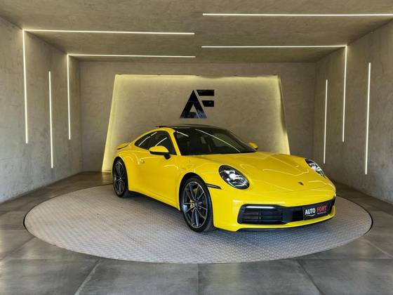 PORSCHE 911 2020