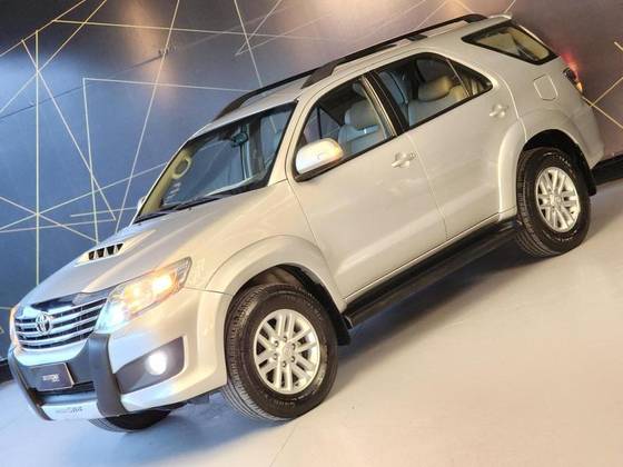 TOYOTA HILUX 2012