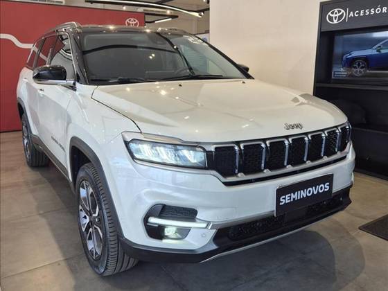 JEEP COMMANDER 2023