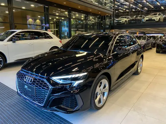 AUDI A3 2024