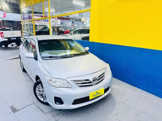 TOYOTA COROLLA 2013