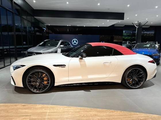 MERCEDES-BENZ SL 63 AMG 2025