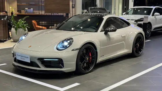 PORSCHE 911 2024