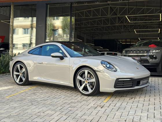PORSCHE 911 2024