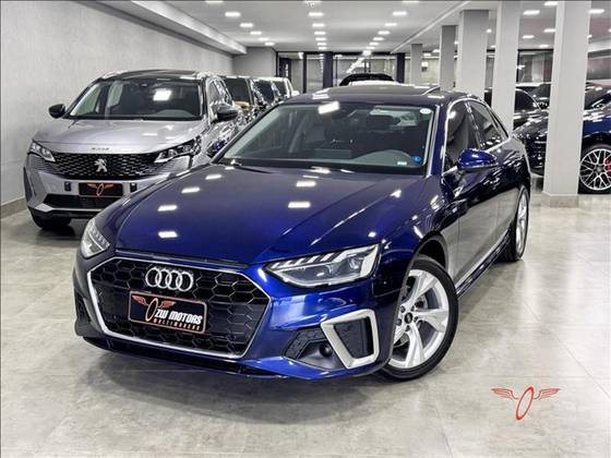 AUDI A4 2022