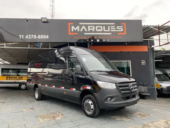 MERCEDES-BENZ SPRINTER 2025
