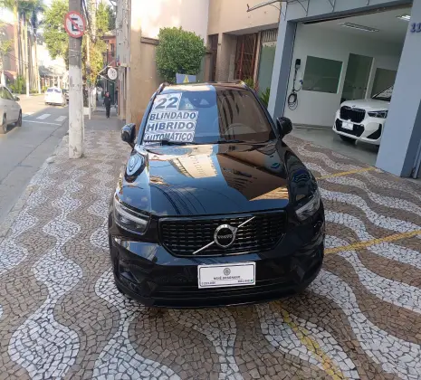 VOLVO XC40 2022