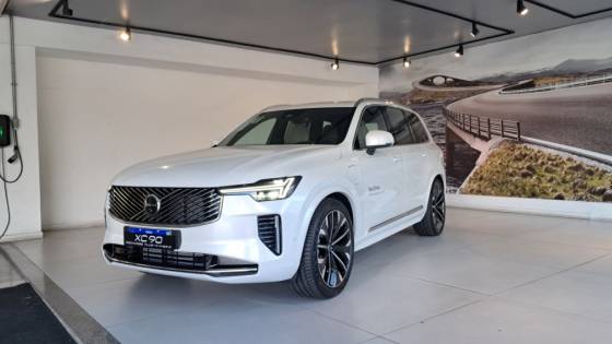 VOLVO XC90 2025