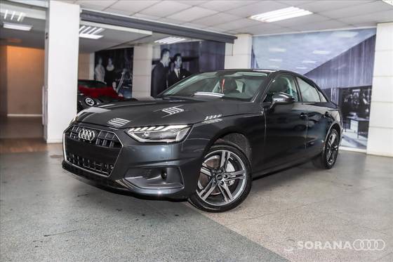 AUDI A4 2024