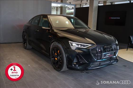 AUDI E-TRON 2022