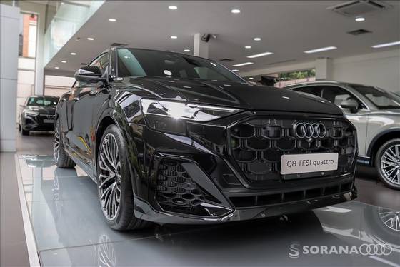 AUDI Q8 2025