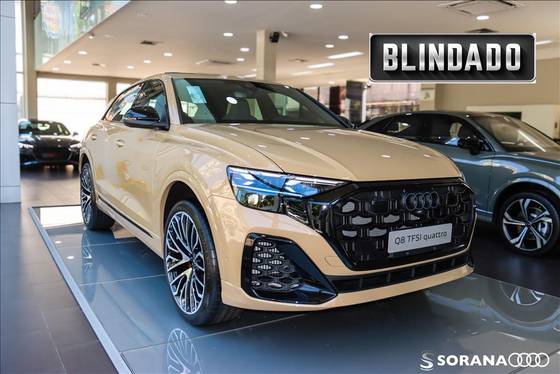 AUDI Q8 2025