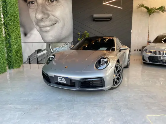 PORSCHE 911 2024