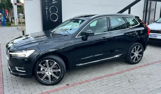 VOLVO XC60 2021