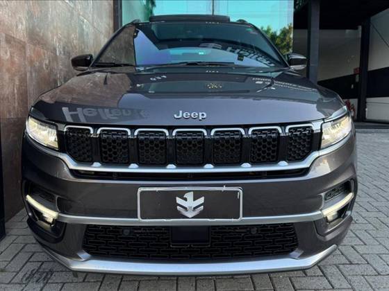 JEEP COMMANDER 2022