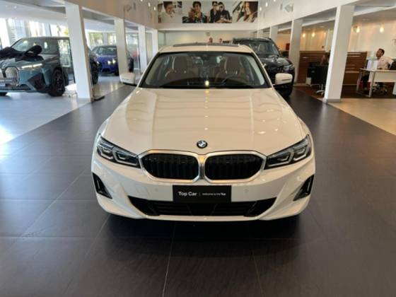 BMW 320i 2025