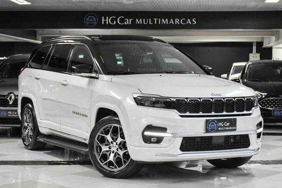 JEEP COMMANDER 2024