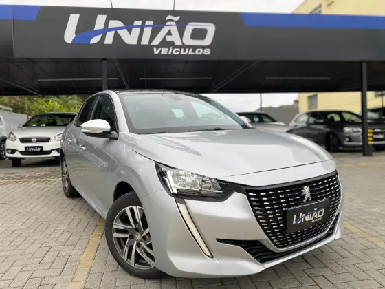 PEUGEOT 208 2021