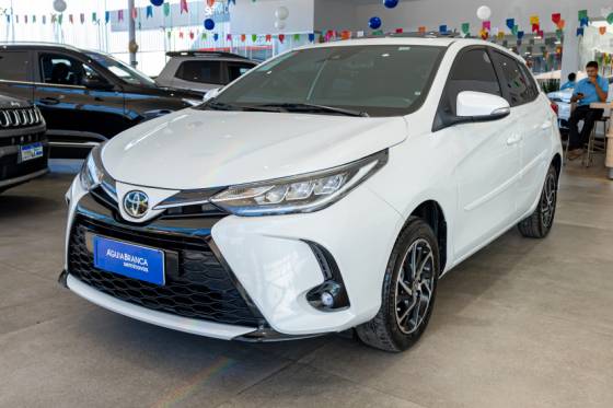 TOYOTA YARIS 2025