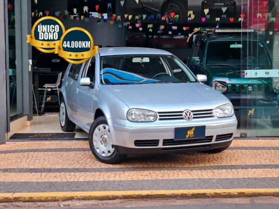 VOLKSWAGEN GOLF 2004