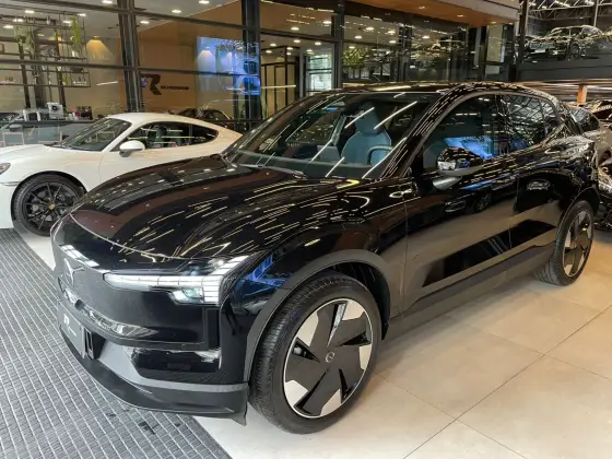 VOLVO EX30 2024