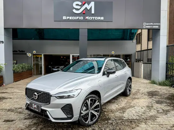 VOLVO XC60 2023