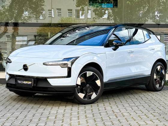 VOLVO EX30 2024