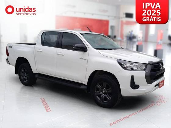 TOYOTA HILUX 2024