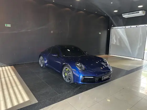 PORSCHE 911 2021