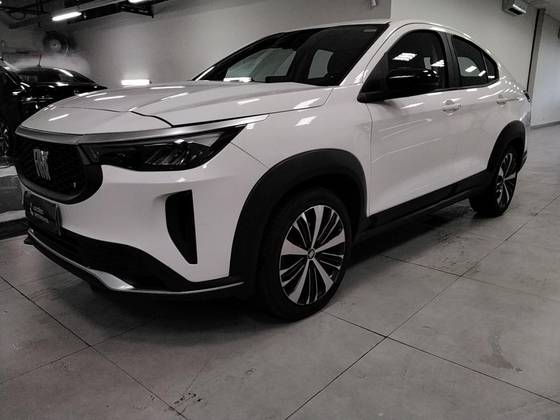 FIAT FASTBACK 2024