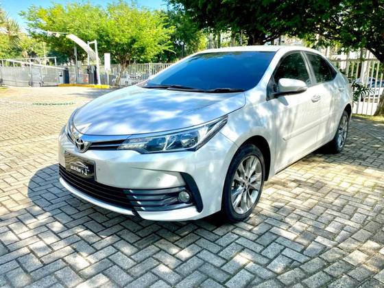 TOYOTA COROLLA 2019