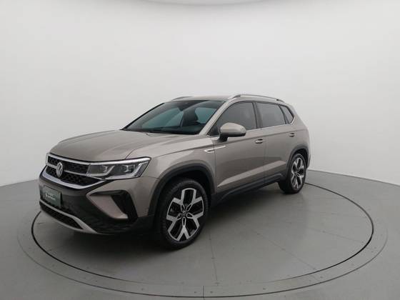 VOLKSWAGEN TAOS 2024