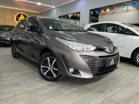 TOYOTA YARIS 2019