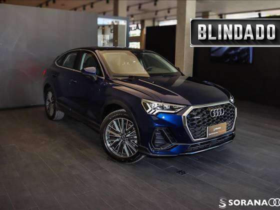 AUDI Q3 2024